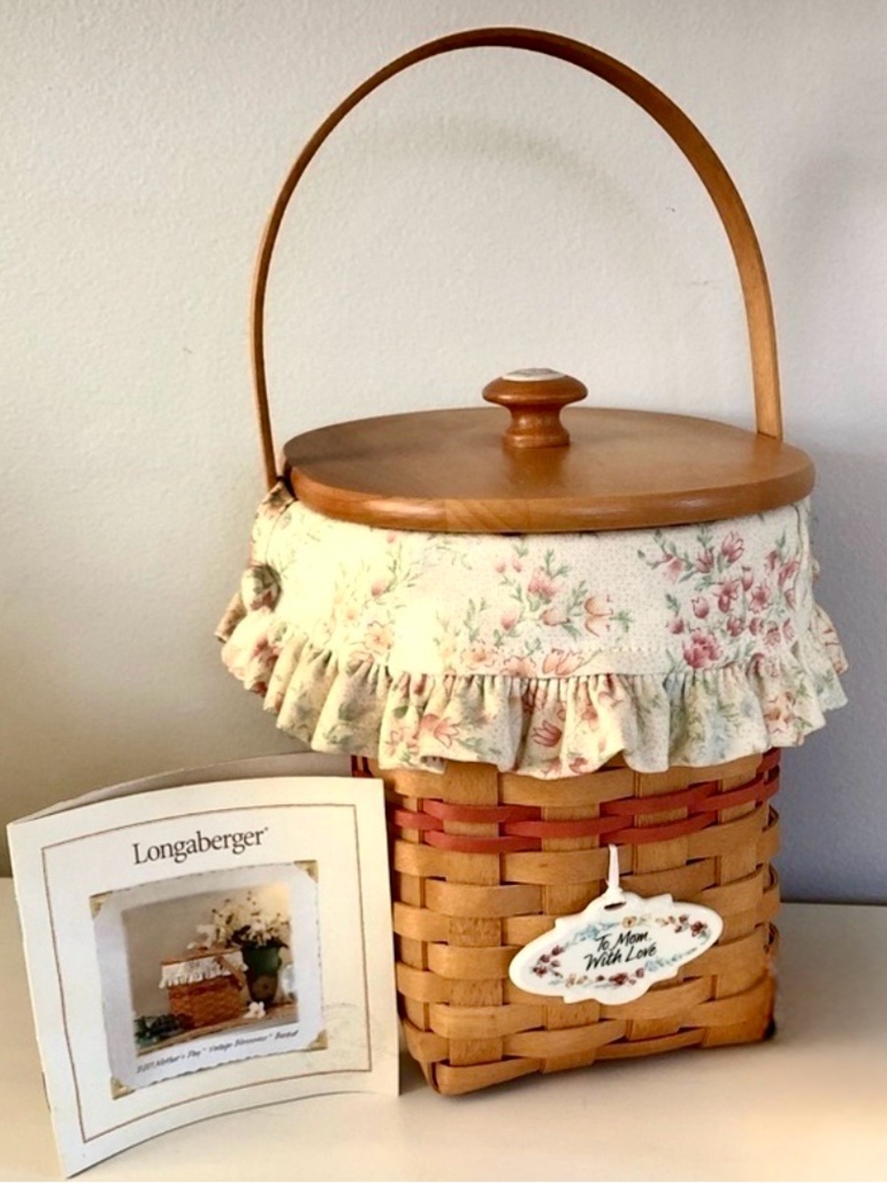 Longaberger 2001 Mothers Day Vintage Blossoms Basket with accessories